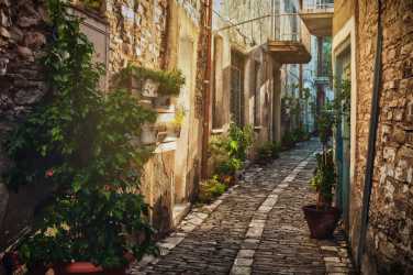 Ubezpieczenie, Nikozja stolica dwóch Cyprów i Lefkara z Pafos [44]